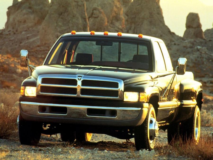  Dodge Ram 3500 Club Cab 1994 года  (фото 3 из 4)